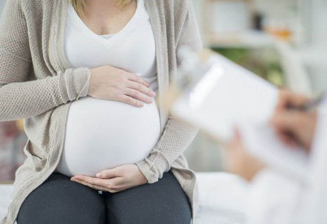 Viêm âm đạo do nhiễm khuẩn trong thai kỳ khiến nhiều chị em lo lắng