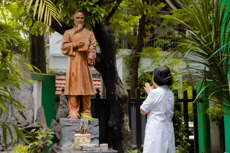 Ảnh Hải Thượng Lãn Ông Lê Hữu Trác